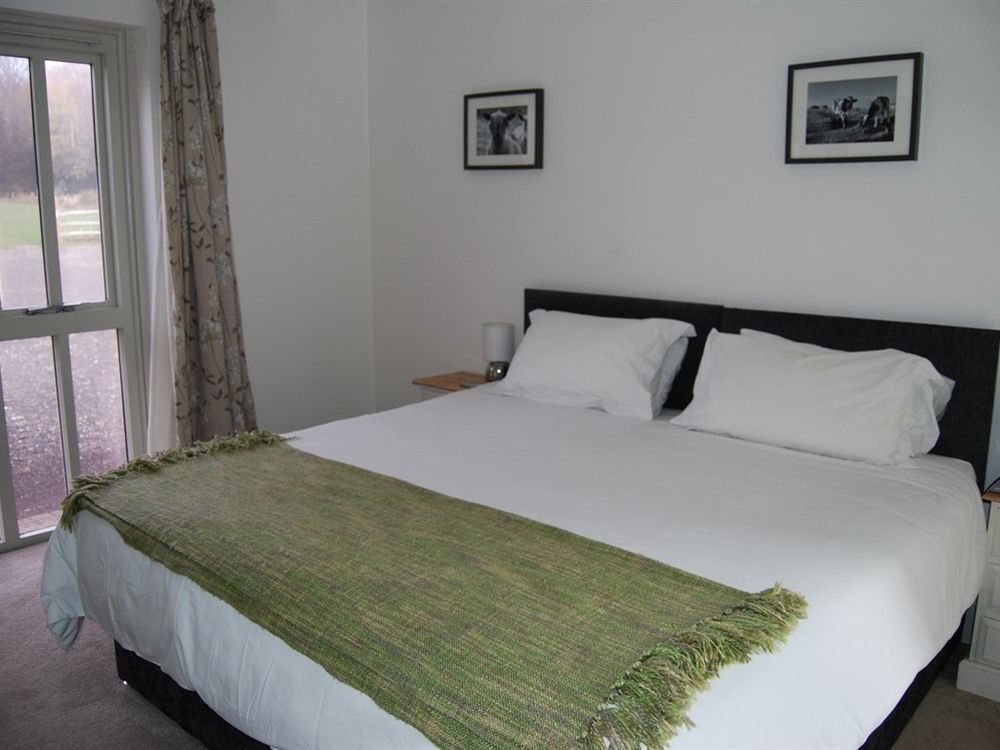 Hare & Hounds Bed & Breakfast Rye Esterno foto