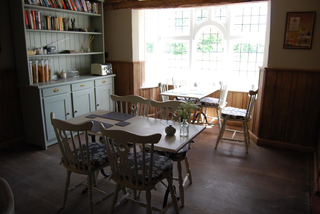 Hare & Hounds Bed & Breakfast Rye Esterno foto