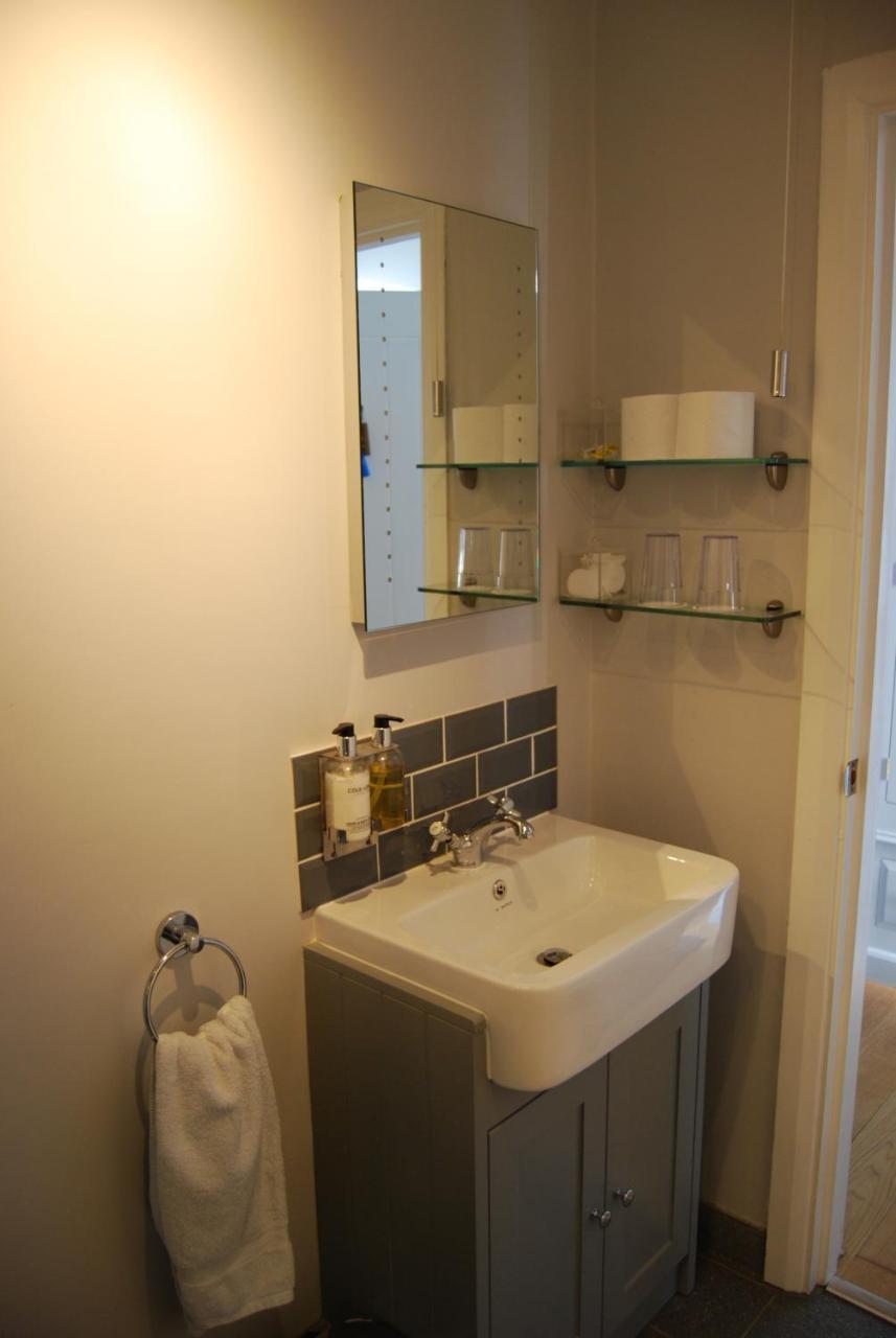Hare & Hounds Bed & Breakfast Rye Esterno foto